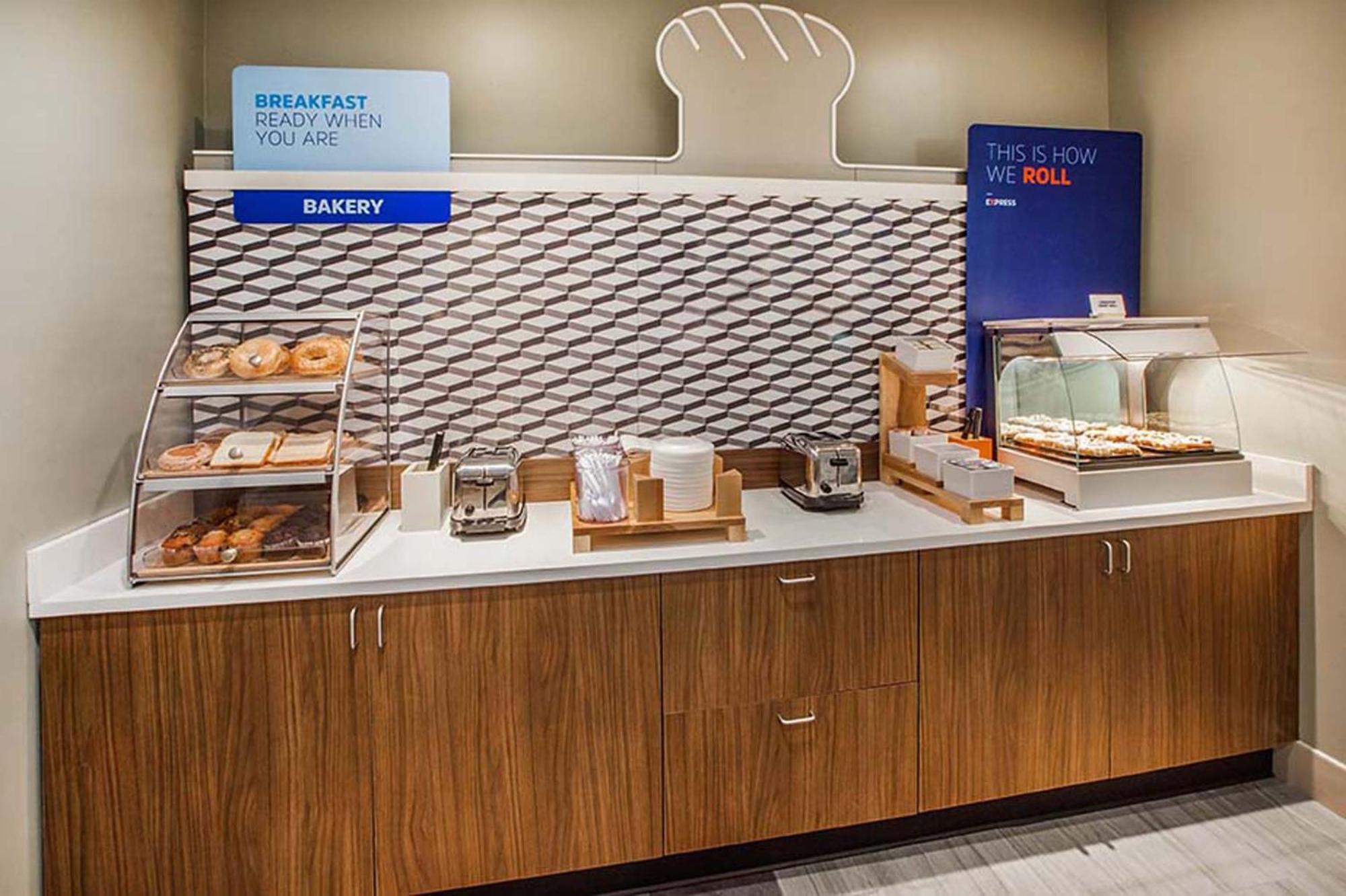 Holiday Inn Express Atlanta West - Theme Park Area By Ihg Lithia Springs Zewnętrze zdjęcie